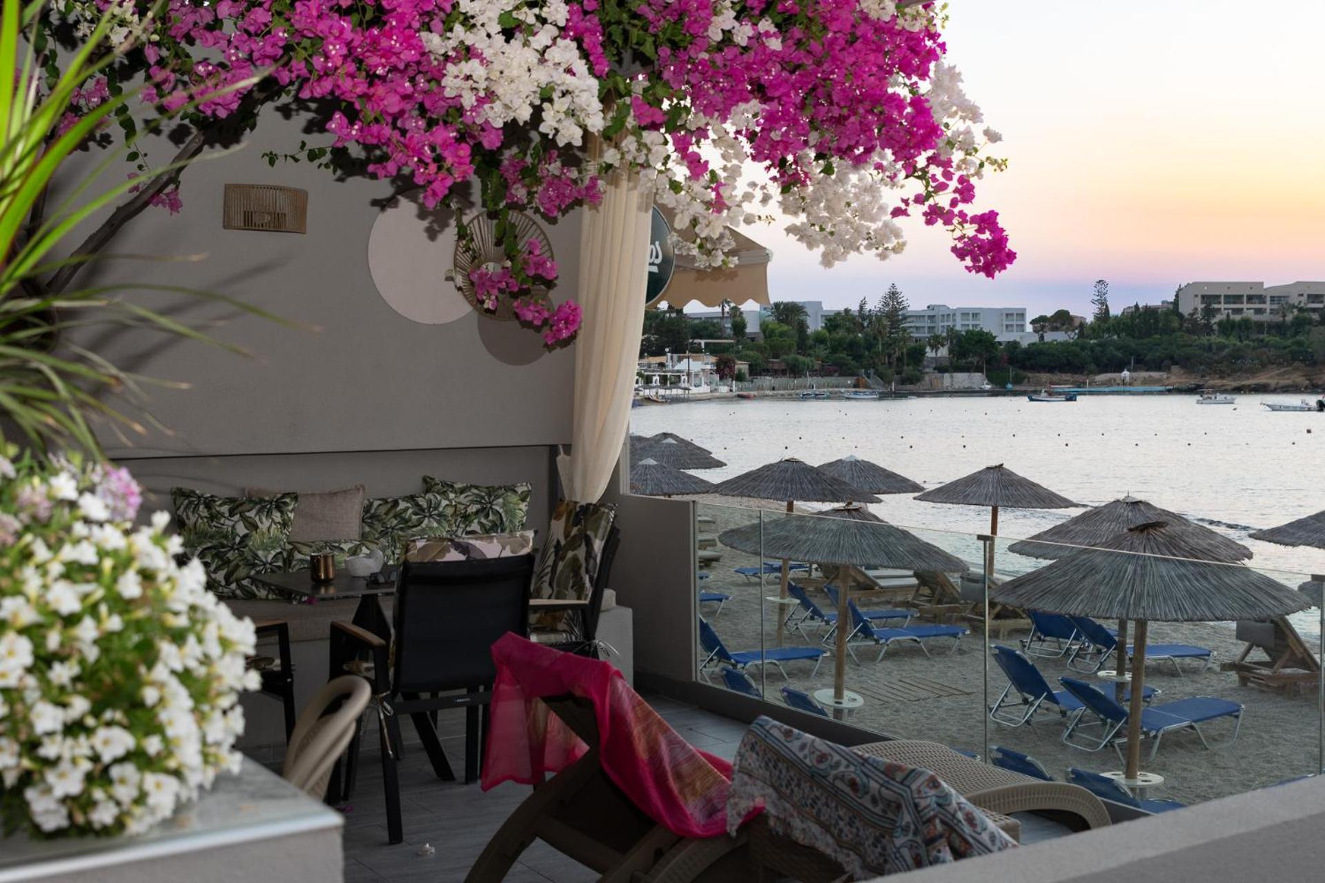 Buganvilla-Sea Front Villas Agia Pelagia  Exterior photo