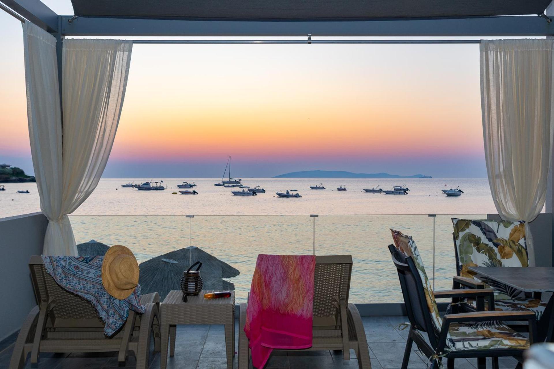 Buganvilla-Sea Front Villas Agia Pelagia  Exterior photo